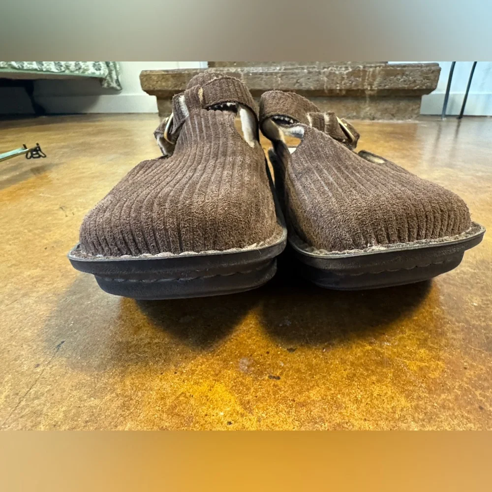 Algeria fur lined brown corduroy slip on mary Jane orthepedic shoes 9 - Picture 8 of 11